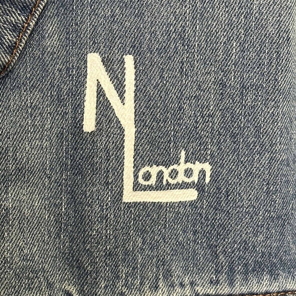 Vintage Levi's Blue Denim Jacket Standard Trucker Custom Painted Size M 70507 - Picture 6 of 14